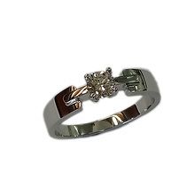 0,38ct diamond platinum ring