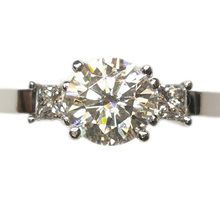 18ct white gold diamond and moissanite ring 26580