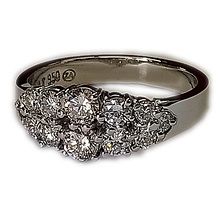 18ct white gold diamond cluster ring 26560