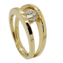 millennium set engagement ring in 18ct yellow gold with brilliant cut diamonds