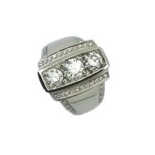 18ct white gold diamond ring