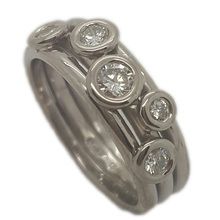 9ct white gold diamond ring,