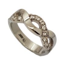 Infinity style 18ct white gold diamond ring